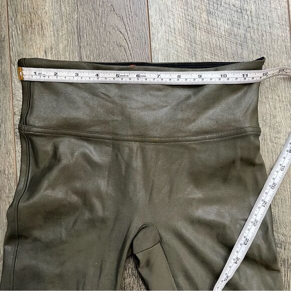 Spanx Olive Green Faux Leather Leggings Size Extra Small - Picture 11 of 14